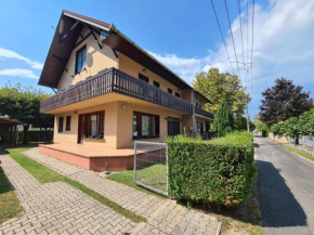 PANNI nyaraló közel a parthoz, Balatonboglár